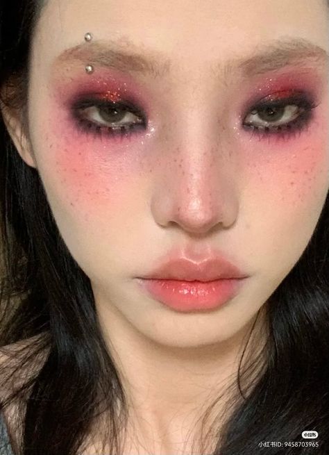 #makeup #makeupinspo #femalegaze #unique Girl Cult Makeup, Piercings Ideas Face, Girlcult Makeup, Club Makeup, Original Makeup, Expensive Makeup, Hallowen Ideas, Swag Makeup, Ethereal Makeup