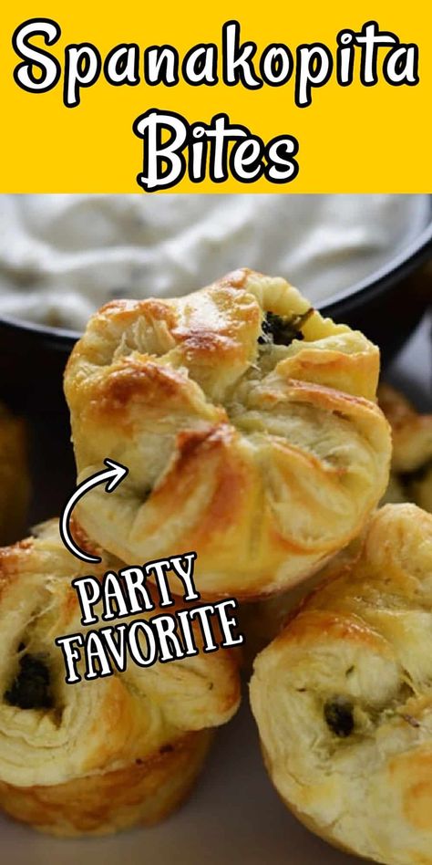 Easy spanakopita bites recipe made with puff pastry. Quick and easy appetizer for any gathering specially in holidays. Herb flavored spinach filling in buttery flaky bites of puff pastry. Greek Tapas Finger Foods, Apitizer Ideas, Spanicopita Recipe, Spanakopita Bites, Easy Spanakopita, Spanakopita Recipe, Spinach Filling, Greek Spinach Pie, Greek Appetizers