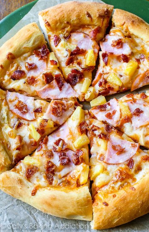 Homemade Hawaiian Pizza, Hawaiian Pizza Recipe, Ham Pizza, Homemade Pizza Crust, Pizza Roll, Recipe List, Pineapple Pizza, Dominos Pizza, Crowd Pleasing Recipes