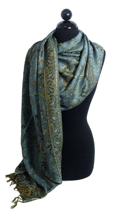 Pashmina Silk, Drip Fits, Fashion Capsule Wardrobe, Luxury Scarves, Fashion Capsule, Silk Shawl, Indian Designer Outfits, Pashmina Shawl, How To Wear Scarves