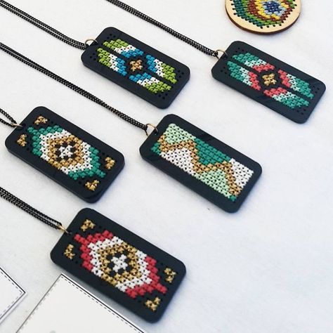 Embroidery On Paper, Stitch Necklace, Cross Stitch Necklace, Wood Jewelery, Stitch Jewelry, Leather Embroidery, Paper Ideas, Loom Pattern, Embroidery Gifts