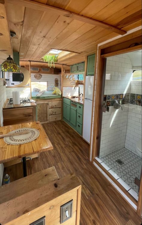 School Bus Tiny House, Home Inspo Living Room, Rv Interior Remodel, Tiny House Camper, Bus Living, Vintage Camper Remodel, Diy Camper Remodel, Bus House, Tiny House Inspiration