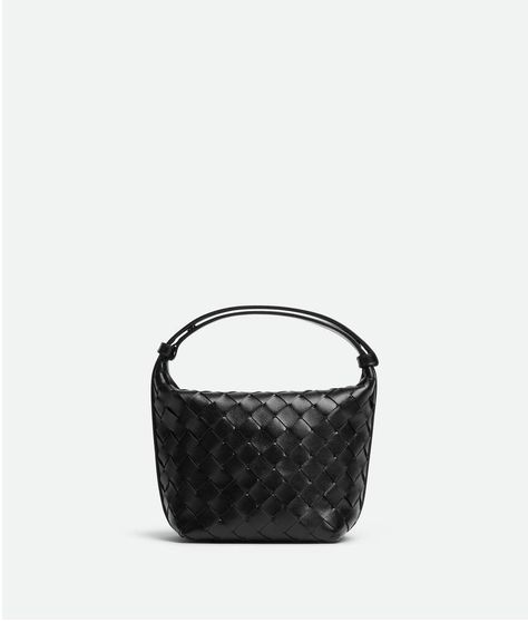 Natural Gamine, Womens Designer Bags, Black Shop, Eyewear Womens, Black Hardware, Suitcases, Lambskin Leather, Accessories Necklace, Leather Handbag