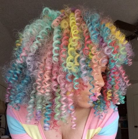 Crown Paint Colors Rainbow Curly Hair Black Women, Split Dyed Hairstyles, Dye Hair Curly, Dye On Curly Hair, Curly Split Dyed Hair, Split Dyed Curly Hair, Rainbow Curly Hair, Curly Rainbow Hair, Dyed Afro