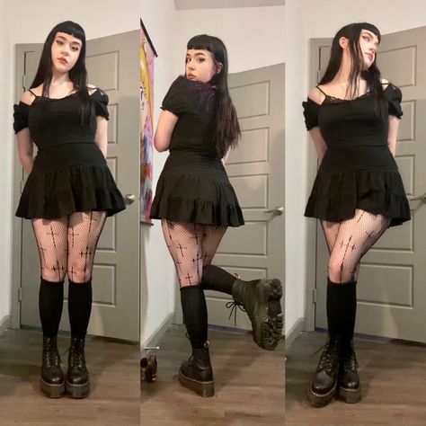 Summer Alt Outfits Aesthetic, Midsize Emo Outfits, Midsize Alternative Outfits, Mid Size Alt Outfits, Plus Size Emo Fashion, Alt Midsize Outfits, Goth Midsize, Mid Size Goth, Midsize Goth Outfits