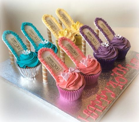 Stiletto Cupcakes, High Heel Cupcakes, High Heel Cakes, Shoe Cupcakes, Fashion Cupcakes, Cupcake Cream, Teapot Cake, Diy Cupcake, Decorações Com Comidas