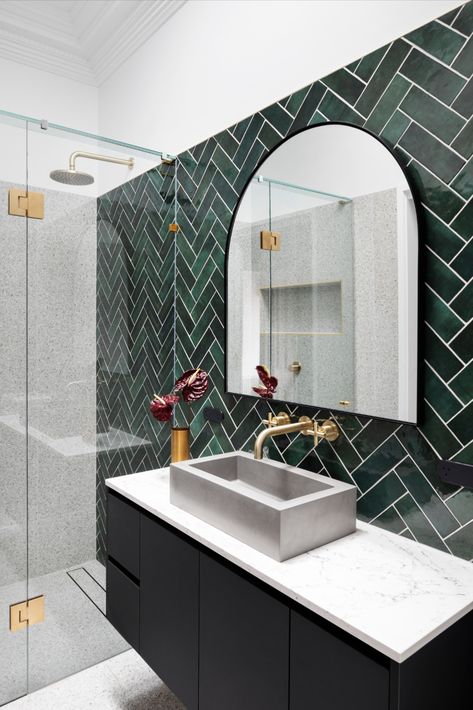 Our Rossmoyne St project was an absolute favourite of ours. Featuring Paloma Emerald Green Herringbone Tiles from National Tiles. With Tiger Bronze Tap ware by Meir. Accompanied by a concrete sink by Highgrove bathrooms
#bathroom #emeraldgreen #herringbone Emerald Green Bathroom, Herringbone Tile Bathroom, Green Tile Bathroom, Bathroom Design Inspiration, Herringbone Tile, Bathroom Goals, Ensuite Bathroom, Downstairs Bathroom, Green Tile