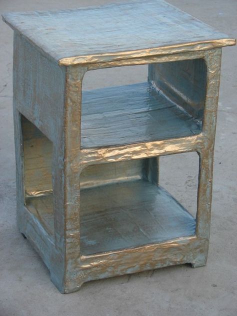 Metallic Gold Paint, Upcycled Furniture Diy, Paper Mache Sculpture, Paper Mache Art, Paper Mache Crafts, Diy Cardboard Furniture, Cardboard Paper, Cardboard Furniture, Diy Cardboard