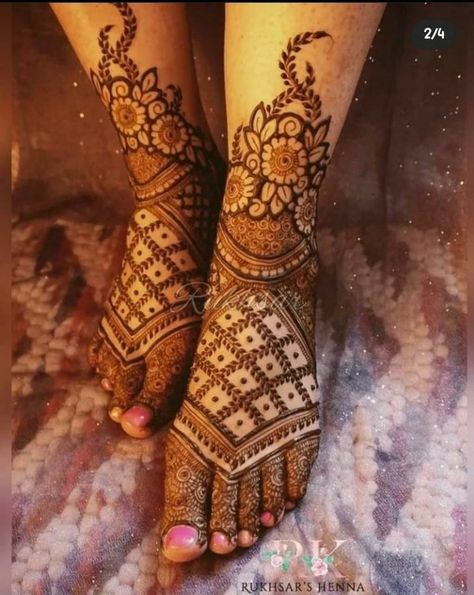 Wedding Mehndi Designs Leg, Dulhan Mehndi Leg Designs, Bridal Henna Designs For Leg, Mendhi Designs Bridal Leg, Leg Mehendi Bridal, Mendhi Design For Leg, Mendhi For Leg, Bridal Mehandi Designs For Legs Simple, Mehandi Legs Design