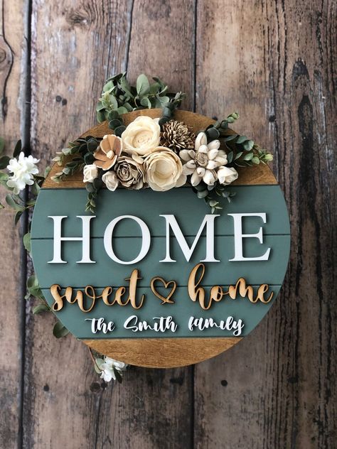 Welcome Wood Sign, Welcome Signs Front Door, Door Signs Diy, Wood Wreath, Front Door Sign, Wooden Door Signs, Diy Wood Signs, Front Door Signs, Wood Flowers