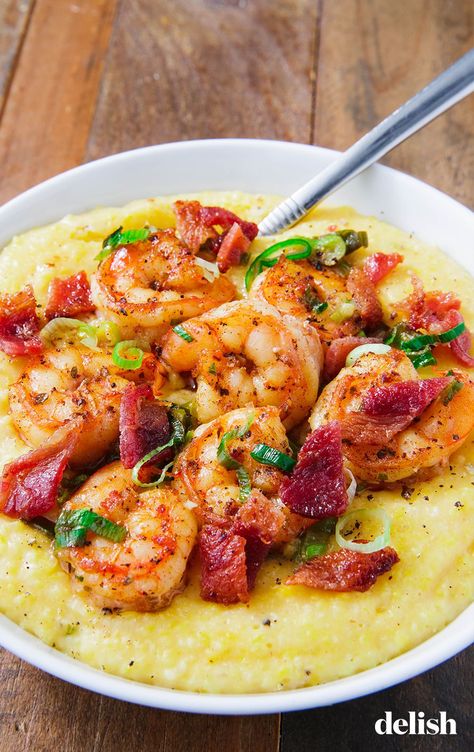 This Cheesy Bacon Shrimp and Grits Can Be Yours In Just 30 MinutesDelish Easy Shrimp And Grits, Bacon Shrimp, Cajun Shrimp And Grits, Shrimp N Grits Recipe, Cheesy Grits, Grits Recipe, Shrimp And Grits, Southern Dishes, Comfort Food Southern