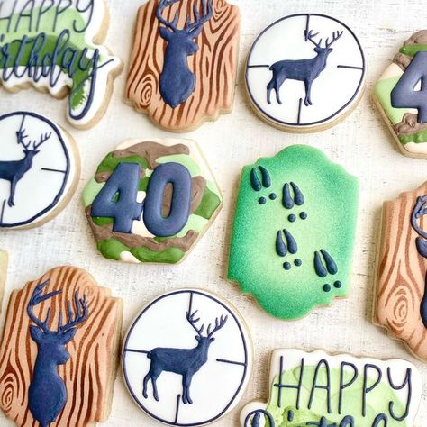 Deer Head Cookies Decorated, Deer Hunting Cookies Decorated, Camo Cookies Decorated, Deer Hunting Cookies, Deer Cookies Decorated, Hunting Cookies Decorated, Hunting Sugar Cookies, Deer Sugar Cookies, Birthday Cookie Bouquet