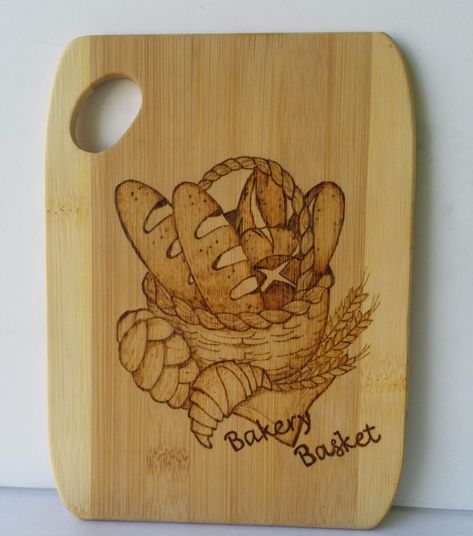 Charcuterie Board Diy, Wood Burning Techniques, Vegetable Design, Wood Burn Designs, Wood Slice Art, Board Charcuterie, Bamboo Board, Wood Burning Crafts, Wood Burning Patterns