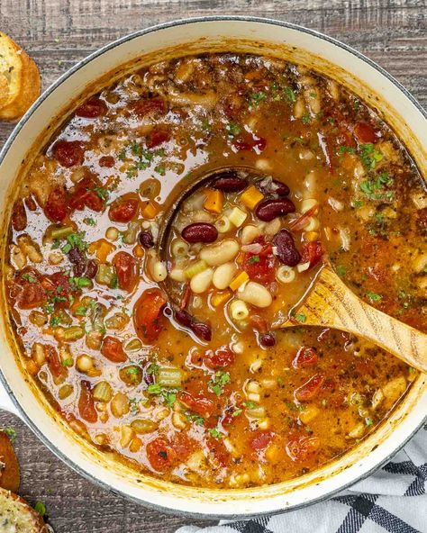 Craving comfort in a bowl? 🍲 Try this delicious Pasta e Fagioli loaded with tender pasta, hearty beans, and rich tomato broth. Perfect for cozy nights in! ❤️ #PastaeFagioli #ItalianSoup #ComfortFood #EasyRecipe #SoupSeason Bean Soup Recipes Crockpot, Pasta Fagoli, Pasta And Beans, One Pot Recipes, Pasta Fagioli Soup, Fagioli Soup, Ditalini Pasta, Jo Cooks, Bean Pasta