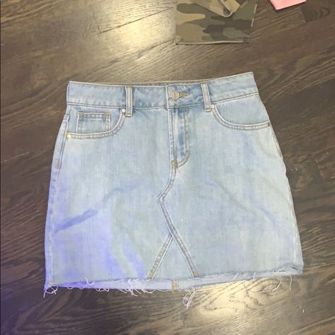 This Is A Never Worn Blue Jean Skirt. Blue Jean Skirt, 2024 Halloween, Pacsun Jeans, Jean Skirt, Blue Jean, Pacsun, Wizard, Blue Jeans, Color Blue