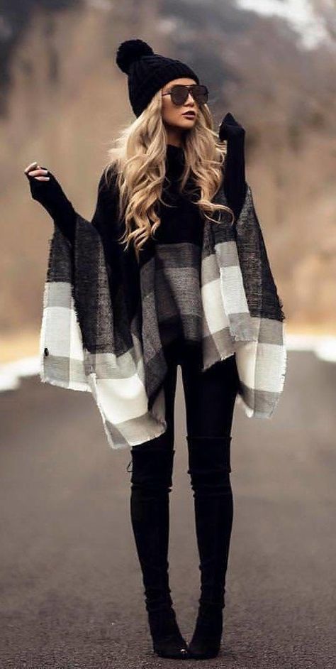 Poncho Outfit Fall, Business Casual Sweater, Poncho Outfit, Fall Fashion Coats, Chic Winter Outfits, Outfit Trends, Casual Winter Outfits, Fall Fashion Trends, Casual Sweaters