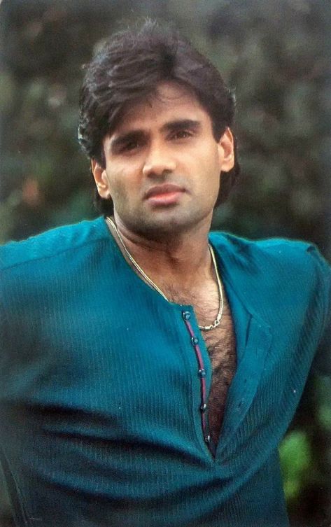 #SunielShetty   #BollywoodFlashback #90s #rare #postcard #muvyz #muvyz090419  @SunielVShetty Sunil Shetty Old Photos, Akshay Kumar Photoshoot, Sunil Shetty, Suniel Shetty, Indian Bollywood Actors, Perfect Physique, Heart Throb, Doraemon Wallpapers, Bollywood Pictures