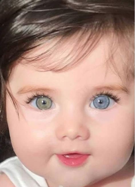 Modern Baby Girl Names, Baby Walkers, Modern Baby Girl, Different Colored Eyes, Attractive Eyes, Baby Eyes, Baby Faces, Most Beautiful Eyes, Baby Drawing