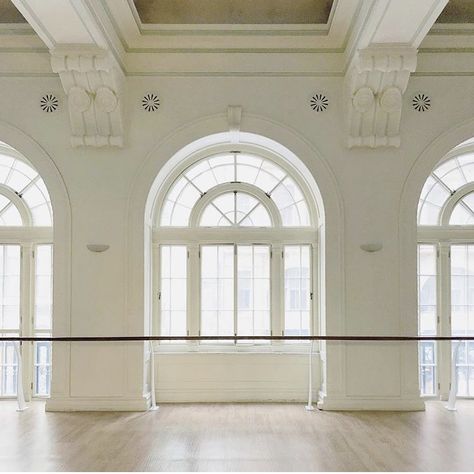 Ballet Studio Interior, Ballet School Interior, Bloxburg Ballet Studio, Ballet Studio Design, Bloxburg Dance Studio, Dance Studio Design Interiors, Ballet Studio Aesthetic, Ballet Besties, Home Ballet Studio