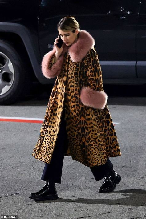 Winter Fashion Outfits For Work, Fashion Tattoo Ideas, Week Aesthetic, Cheetah Print Coat, Fashion Week Aesthetic, Fashion Designer Aesthetics, Charlotte Simone, Looks Street Style, Print Coat