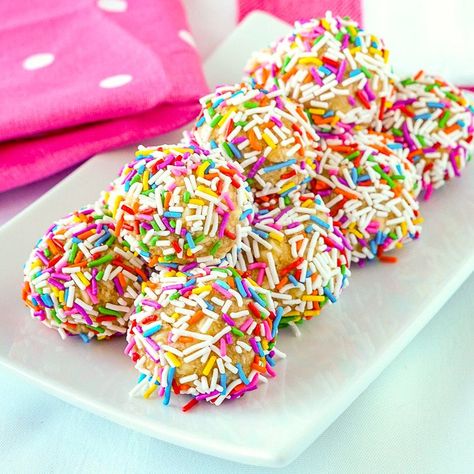 Unicorn Farts, a close cousin to no bake Moose farts but with white chocolate chips on the inside and brightly coloured sprinkles on the outside! Perfect for kids parties year round. #cookies #christmas #christmascookies #chirstmasbaking #holidaybaking #holidayfood #nobake Moose Farts, Unicorn Farts, Rock Recipes, Holiday Meals, Cookies Christmas, Pumpkin Spice Cupcakes, Recipes Dessert, Baking With Kids, Party Treats