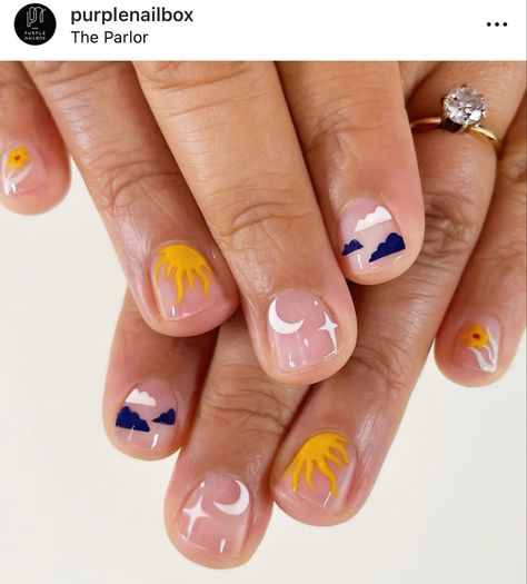 Nail Sun Design, Sun Nail Design, Sun Moon Nails, Sun And Moon Nails, Sun Nail Art, Nails Transparent, Sun Nails, Hand Painted Nails, Nail Piercing