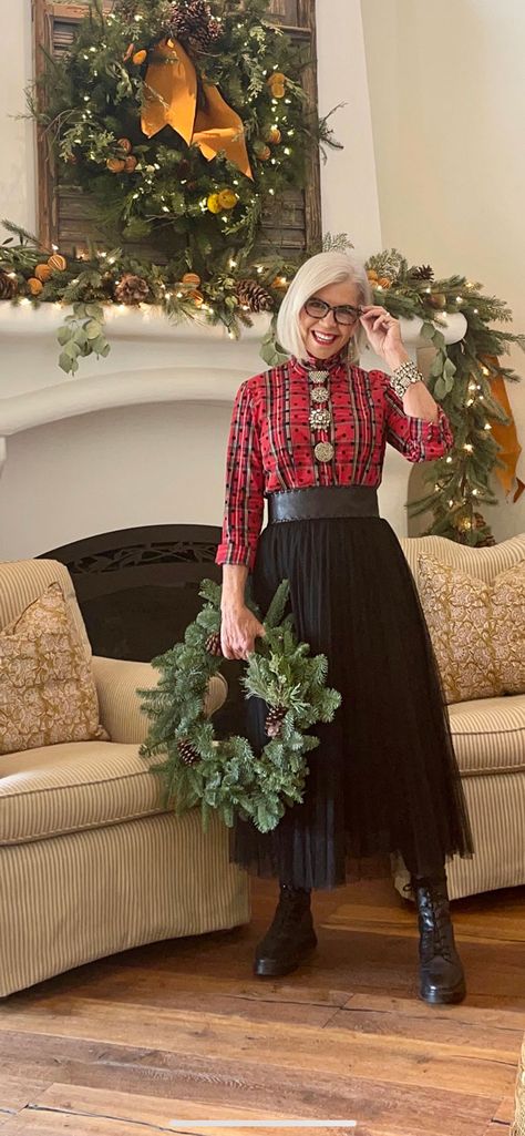 Holiday Looks For Women, Cindy Hattersley, Winter White Outfit, Tulle Skirts Outfit, Xmas Outfits, Trendy Christmas Outfits, Tulle Skirt Black, Christmas Outfits Women, Holiday Attire