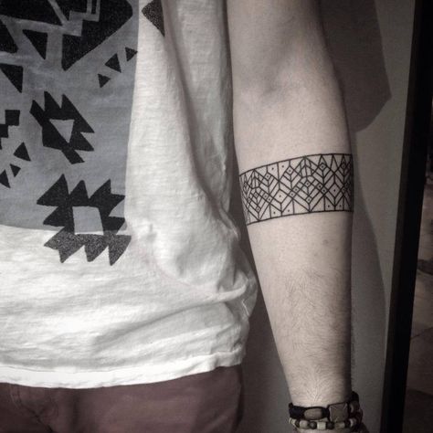 Black geometric pattern armband tattoo on the left forearm Pattern Armband Tattoo, Semicolon Wrist Tattoo, Tattoo Armband, Semicolon Tattoo Meaning, Model Tattoos, Knitting Tattoo, Band Tattoos, Small Forearm Tattoos, Semicolon Tattoo