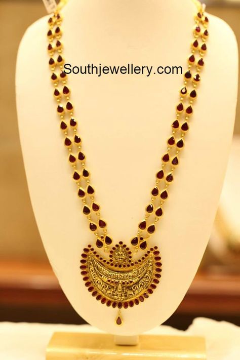 ruby haram, ruby long chain, kempula haram, kempu haram, kempu jewellery Kempula Haram Designs, Ruby Haram, Gold Ruby Necklace, Haram Designs, Diamond Wedding Jewelry, 22k Gold Jewelry, Jewellery Wedding, Gold Chain Design, Gemstone Beads Jewelry