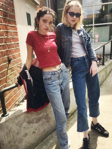 I N S T A G R A M @EmilyMohsie Renee Zellweger, Date Outfit, Julia Roberts, Kate Hudson, Jennifer Garner, Levi's 501, Aishwarya Rai, Looks Style, Fashion Killa