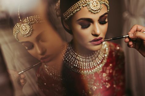 Mathapatti Designs, Bridal Makeup Pictures, Golden Eye Makeup, Black Smokey Eye Makeup, Smokey Eye Makeup Look, Indian Bride Makeup, Bridal Makeup Images, Bridal Eye Makeup, Best Bridal Makeup