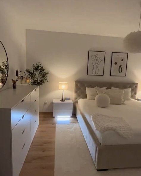 Girl Instagram Post, White Room Decor Bedroom, White Room Decor, Dream Apartment Decor, Room Redesign, Serene Bedroom, Classy Bedroom, Cozy Room Decor, Redecorate Bedroom