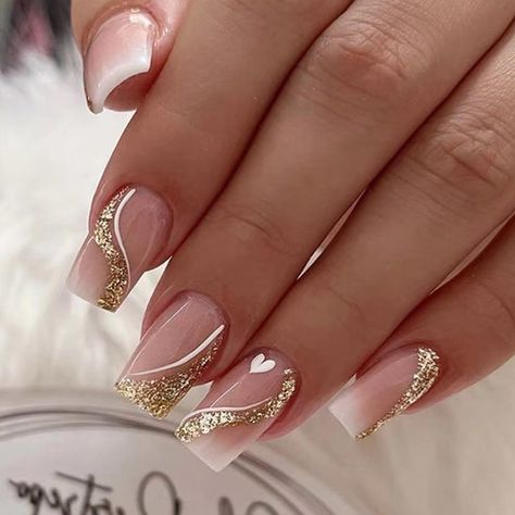 New Style Nail Design, Cute Square Tip Nails, Elegant Oval Nail Designs, Gradient Nails Design, Nail Inspo For Wedding, Pink Gold Nail Art, Nude With Gold Glitter Nails, Medium Dip Nails, Good Wedding Nails