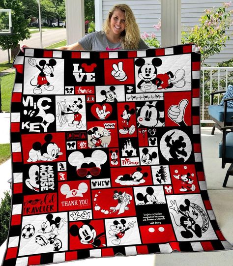 Patchwork, Mickey Mouse Quilt, Mickey Mouse Gifts, Disney Quilt, Cute Mickey Mouse, Mickey Y Minnie, Christmas Blankets, Luxury Blanket, Quilt Sets Bedding