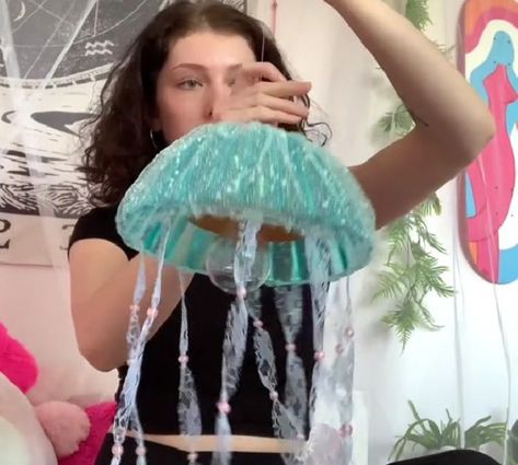 Dollar Tree DIY Room Decor Hanging Jellyfish Decor Diy, Diy Hanging Jellyfish, How To Make Jellyfish Decorations, Jellyfish Light Diy, Diy Underwater Decorations, Jellyfish Diy Decorations, How To Make A Jellyfish, Diy Jellyfish Lantern, Diy Octopus Decoration