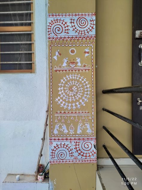 Handmade tribal art , wall painting, paint on pillar, diwali art Painting On Pillar, Worli Painting On Wall, Pillar Painting, Diwali Art, Warli Paintings, Belly Flab, Worli Painting, Indian Motif, Warli Painting