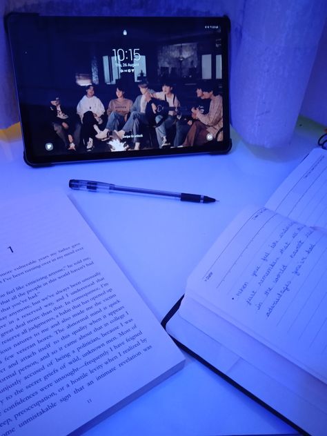 BTS...It's all bts ROOM AESTHETICS *STUDY VIBES* Studying Aesthetic Wallpaper, Bts Study, Aesthetics Study, Sophie's World, Bts Room, Studying Aesthetic, Study Vibes, Room Aesthetics, Study Aesthetic