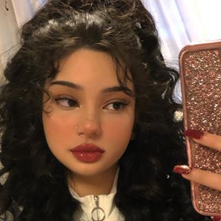 caitlina (@caitlinaya) • Instagram photos and videos Glitter, Curly Hair, Hair, Make Up, Makeup