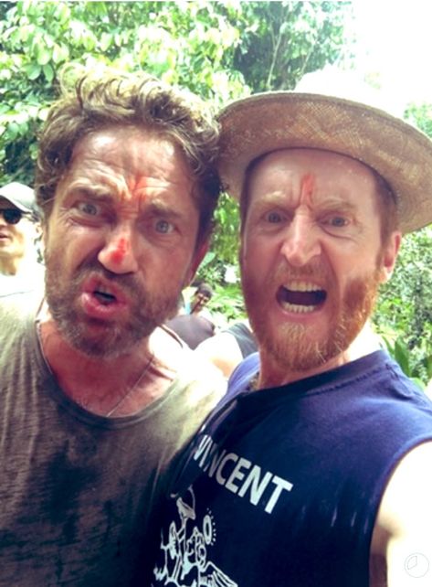 (12) Gerard-Butler-friends - Marianne in Berlin on Twitter: "Gerry and Tony Curran...they've been friends since they were two lanky 14/15 year olds at The Scottish Youth Theater in Glasgow...👍👍👍 https://t.co/eOmpUJBxH6" / Twitter Tony Curran, Youth Theatre, Gerard Butler, Glasgow, Theater, Berlin, Actors, Couple Photos, On Twitter