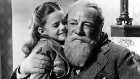 Best Family Christmas Movies, Top Christmas Movies, Best Holiday Movies, Kids Christmas Movies, Family Christmas Movies, Miracle On 34th Street, Best Christmas Movies, Christmas Films, Classic Christmas Movies