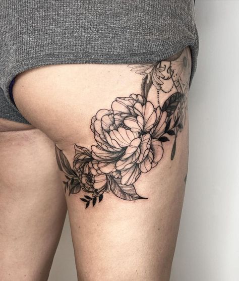 Side Thigh Tattoos Women, Bum Tattoo Women, Inner Thigh Tattoos, Pelvic Tattoos, Back Of Thigh Tattoo, Floral Back Tattoos, Side Thigh Tattoos, Bum Tattoo, Cuff Tattoo