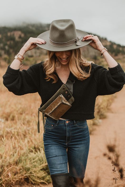 Hammitt Charles belt bag, Olive & Pique felt hat Olive Hat Outfit, Rancher Hat Outfits Winter, Green Felt Hat Outfit, Olive Green Hat Outfit, Felt Hat Outfit Fall, Green Fedora Hat Outfit, Felt Hat Outfit Summer, Rancher Hat Outfits, Green Hat Outfit