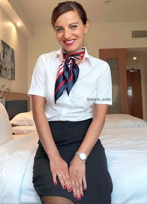 Flight Attendant Costume, Air Hostess Uniform, Airline Attendant, Flight Girls, Flight Attendant Fashion, Flight Attendant Uniform, Flight Attendant Life, Feminine Skirt, Silk Scarf Style