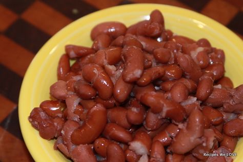 How to Cook Dry Kidney Beans (Slow Cooker) | Recipes We Love Cooking Kidney Beans, Beans Slow Cooker, Beans Recipe Crockpot, Dry Beans Recipe, Recipes With Kidney Beans, Beans In Crockpot, Beans Beans, Cooking Dried Beans, Cooking Soup