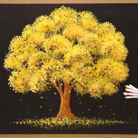 Fall Trees Painting Acrylic, Tree With Flowers Painting, Tree Of Life Acrylic Painting, Textured Tree Painting, Painting Trees Acrylic, Simple Tree Painting, Tree Canvas Paintings, Simple Art Painting, Acrylic Tree Painting