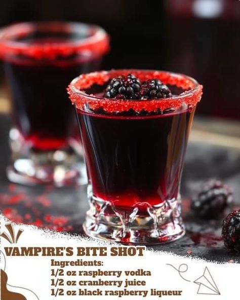 Fun Halloween Drinks, Halloween Themed Drinks, Vampire Bite, Bartender Drinks Recipes, Halloween Party Drinks, Halloween Drinks Alcohol, Halloween Cocktail, Raspberry Vodka, Mixed Drinks Alcohol