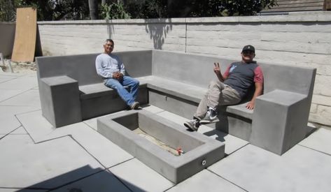 Diy Concrete Bench Outdoor, Cement Benches Outdoor Seating, Diy Concrete Bench, Cemcrete Floors, Bench Fire Pit, Concrete Bench Outdoor, Concrete Sofa, Built In Garden Seating, Concrete Bench Seat