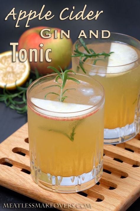 Apple Cider Gin and Tonic.  A bright and refreshing fall cocktail to welcome in the cooler weather.  A fun twist on a traditional gin and tonic! Recipes With Fruit Cocktail, Vodka Tonic, Frozen Cocktail Recipes, Rum Cocktail Recipes, Gin Lemon, Fall Cocktail, Gin Cocktail Recipes, Vodka Cocktails Recipes, Vegan Thanksgiving Recipes