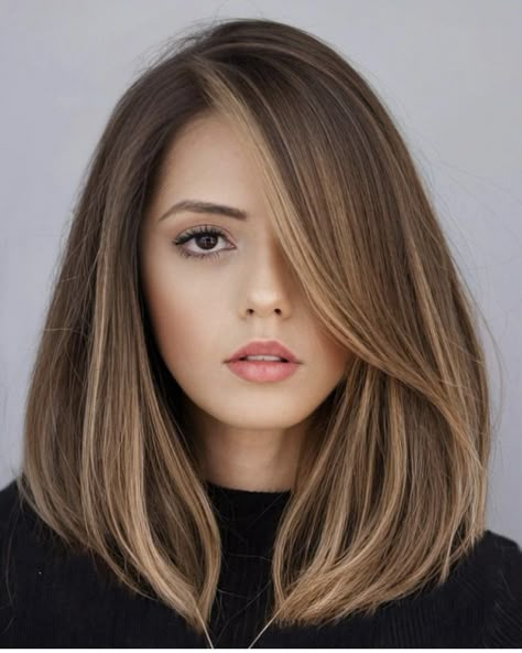 Thick Bob Haircut, Angled Hair, Trendy Haircuts Medium, Fine Straight Hair, Subtle Ombre, Low Maintenance Haircut, Hair Adviser, Lob Hairstyle, Effortless Hairstyles