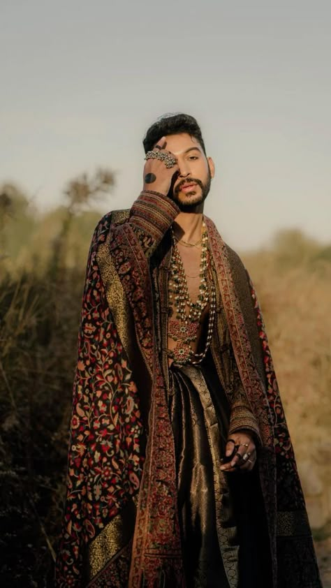 Picasso Photography, Indian High Fashion, Vogue Fashion Editorial, Poses For Fashion, Indian Menswear, Sidereal Astrology, Batik Model, Kaveh Alhaitham, Saree Drape